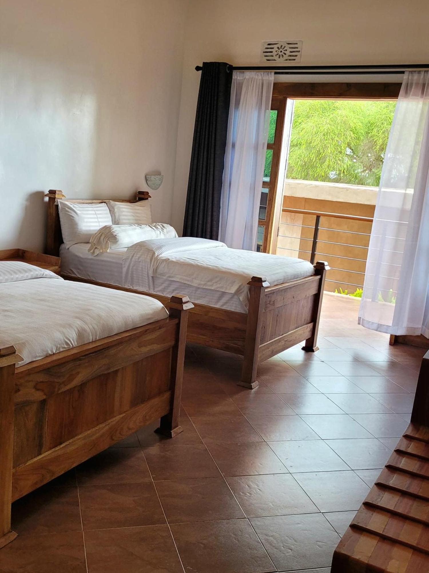 Marangu Babylon Lodge מראה חיצוני תמונה